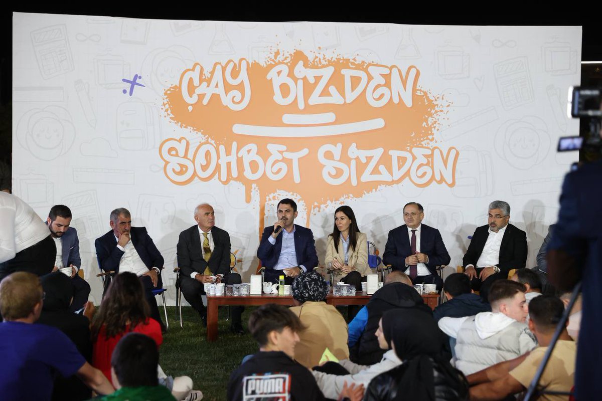 “Çay Bizden, Sohbet Sizden” 

Kutlu davamızı 2023’e taşıyacak,  Türkiye’nin Yüzyılı’nı başlatacak umudumuz, gençlerimizle buluştuk. 

📍Samsun