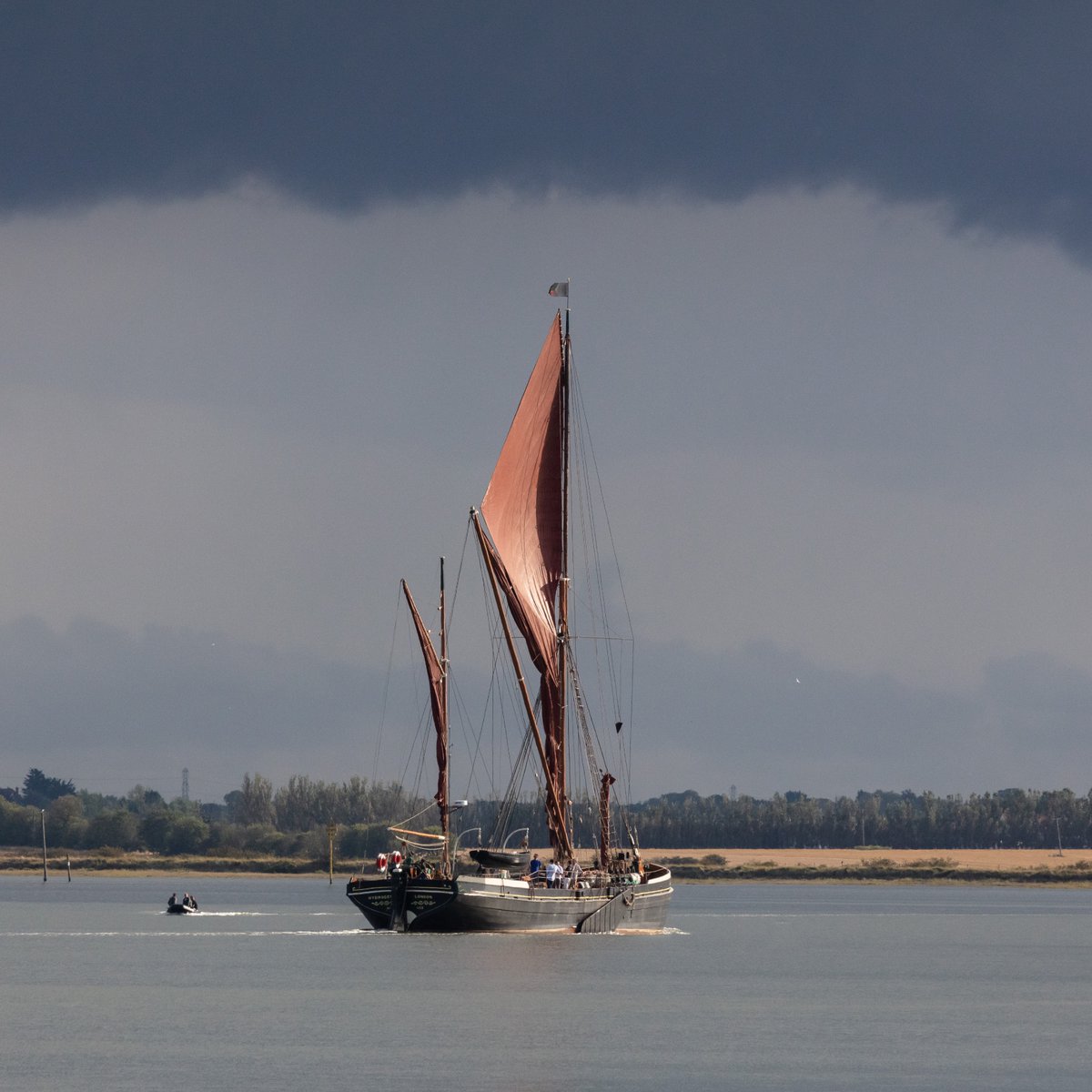Thames Barge Hydrogen off Heybridge Basin #Essex