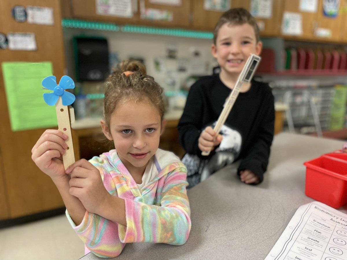 Hodorowski1stgr's tweet photo. These first graders learned about biomimicry in STEAM lab!  They made a prototype of an invention that solved a given problem.  @EES_Mustangs https://t.co/8SNOjVpSOH