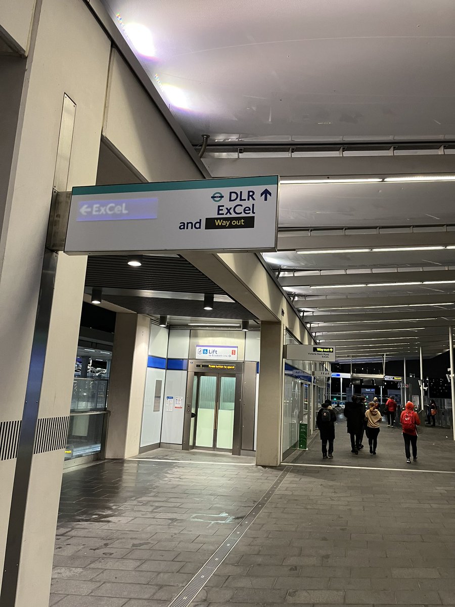MrXMillank's tweet photo. Bed for the night. Excel tomorrow to collect number and timing chip and then next hotel for the event. Need sleep now! https://t.co/jb1ldPufxk