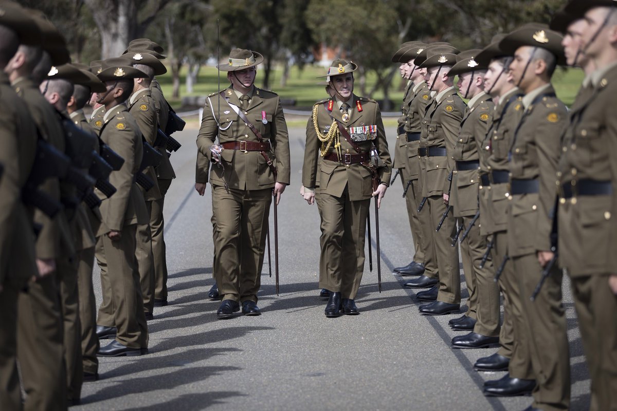 Fantastic morning at Kapooka, ‘home of the soldier’, to review the march out parade of 22 Platoon. I started my Army career here 35 years ago as a recruit in the same platoon – great to be back.

Congratulations to our newest #AusArmy soldiers!