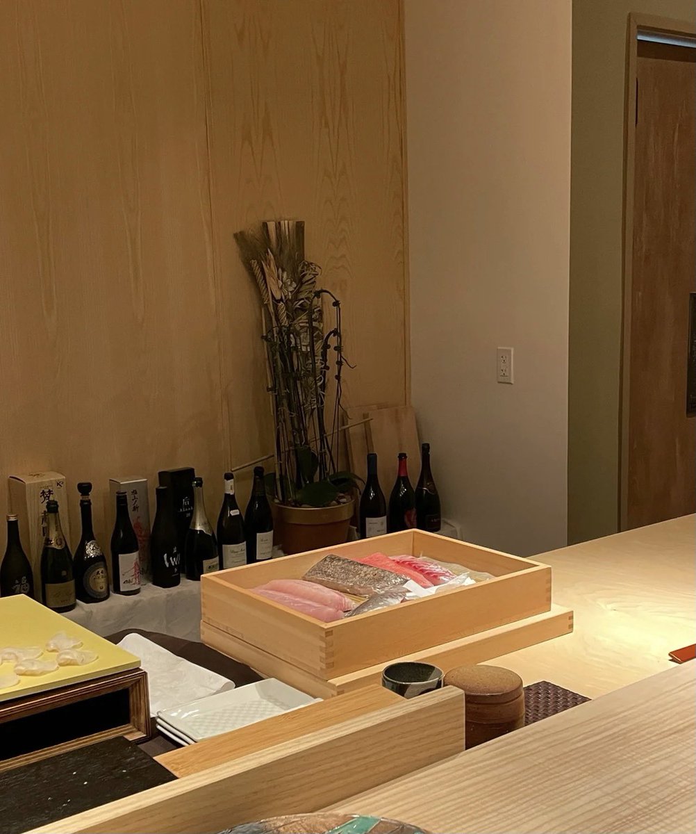 Amy776688's tweet photo. Omakase-shunji, a Michelin star in Los Angeles, came to work this time to eat Shunji, which was positioned a few weeks ago. Sure enough, it lived up to the title of one Michelin star. The food was very creative and of high quality, and it wouldn't be the chef shunji san, who 👏🏻 https://t.co/inF2Igg0x5