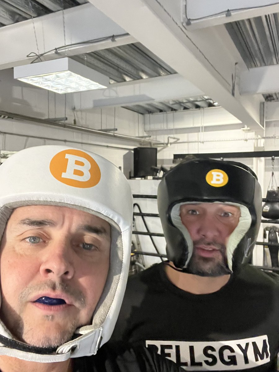 ChrisMcGoffManc's tweet photo. Good to grace the ring with the Champ today. He’s been ducking me for a few years, but after today I don’t know why🙈Give me the #Wolf @dannywright29 not quite any day, but maybe 3 out of 4 #DontPlayBoxing🥊 @Bells_Gym @StevieBellos where’s @bradrea_ At? https://t.co/17DdrFAnn7