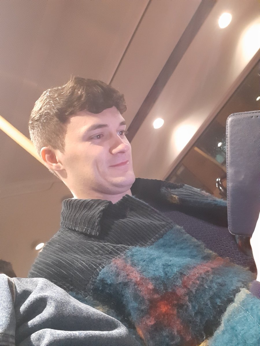 Tom Royal tweet media