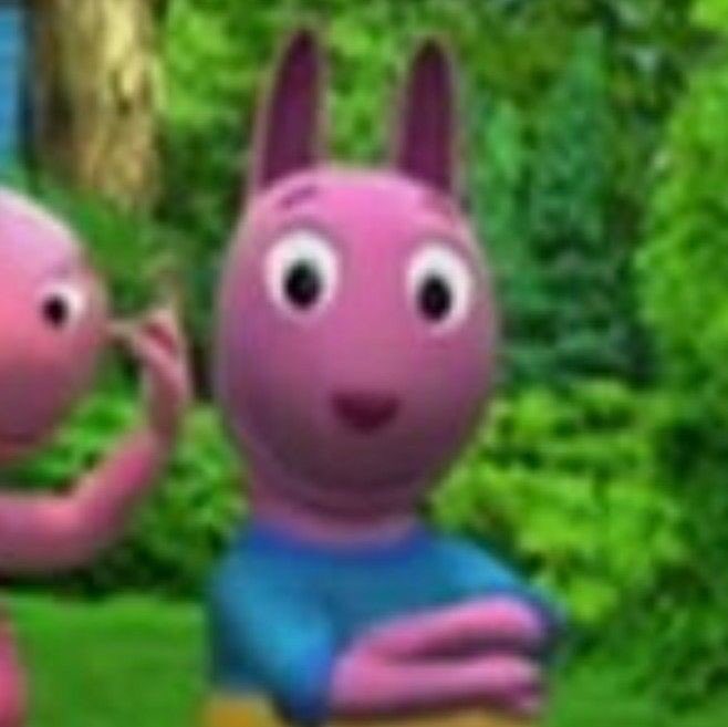 folkswitf's tweet image. e o justin que cancelou a tour pra poder cuidar da saúde física e mental e tava em show esses dias