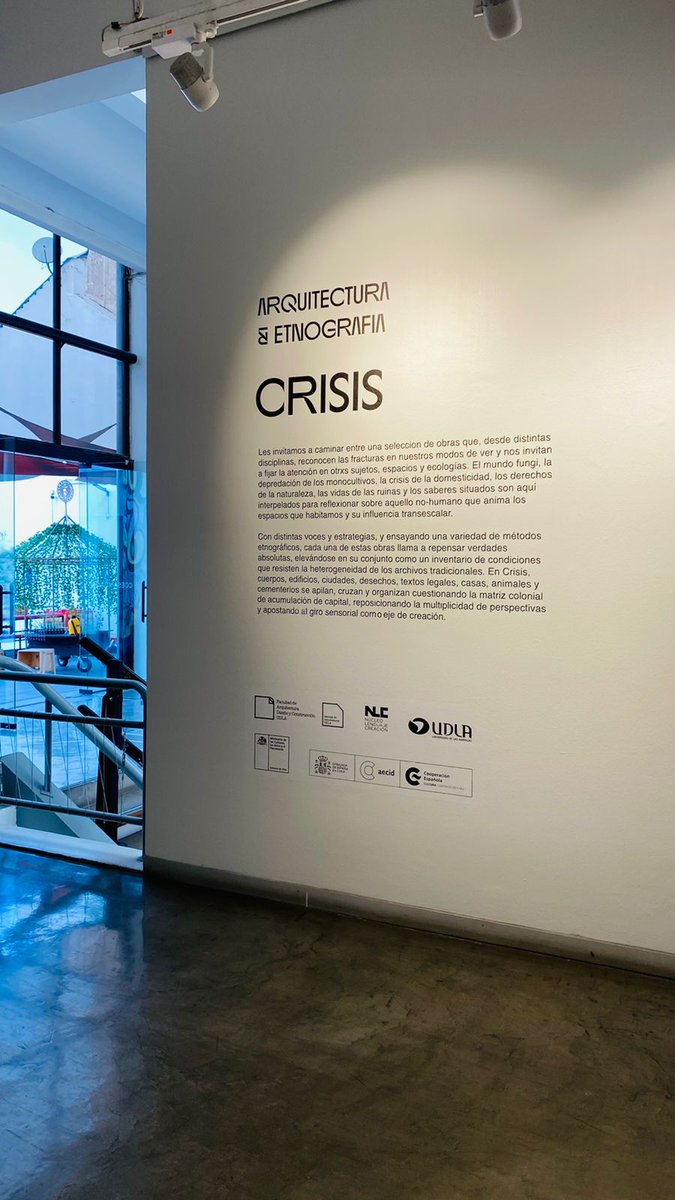 ricgreene's tweet photo. Ya estamos montando «Crisis», muestra curada por @flurinol para el Seminario Arquitectura &amp; Etnografía que arranca la próxima semana en el CCE https://t.co/9KAPLIKKZj