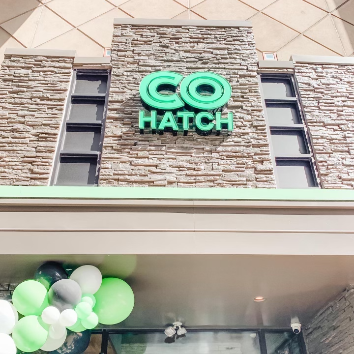 IndyChamber's tweet photo. Congratulations to #IndyChamberMember, @COhatchLife, on its grand opening and ribbon cutting! The newest @circlecentre location brings a new kind of work and social space to the heart of #DowntownIndy.

Check them out: https://t.co/odb4E3FmJR

#IndyChamber #ICMemberNews #COhatch https://t.co/5LvjfFmacO