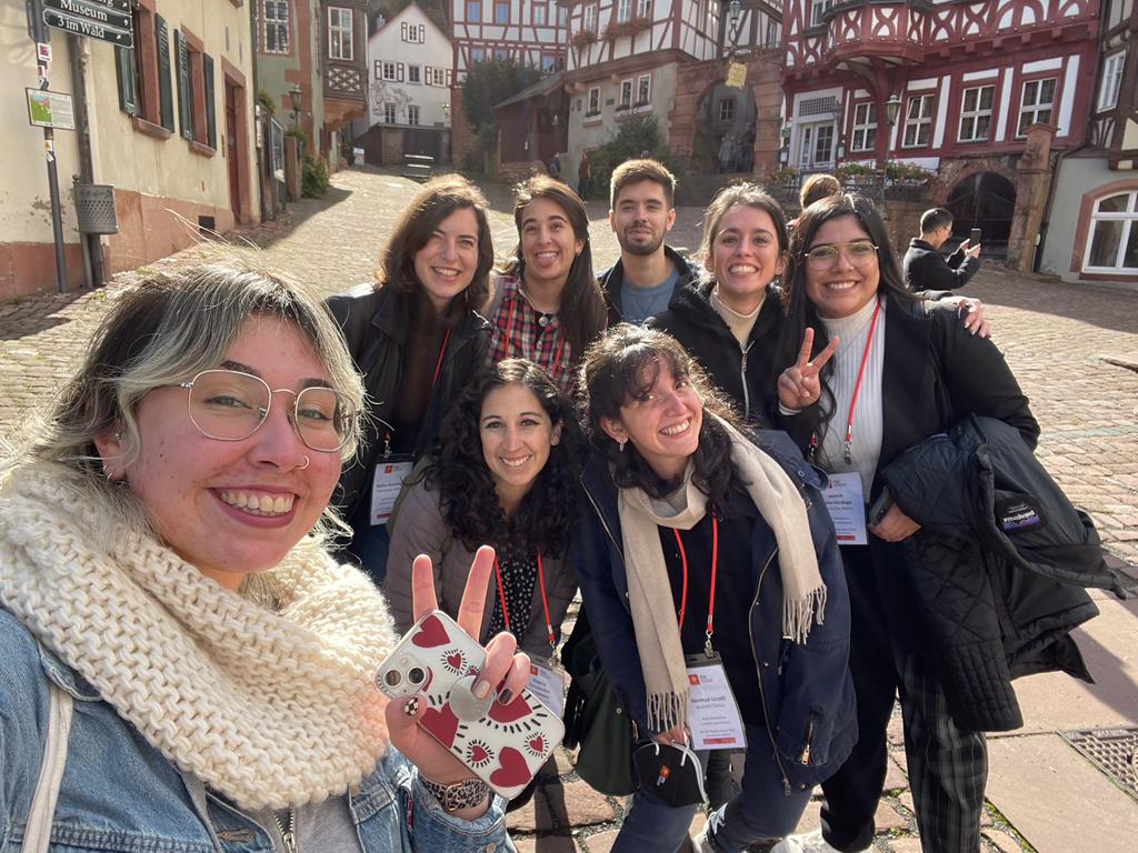 MeliBenti's tweet photo. So happy for this opportunity at the ISN Schmerlenbach Flagship School, sharing science with amazing people from all over the world 🌎🧠🔬❤️ thank you @ISN_society @JNeurochem !! https://t.co/3tr9H128Al