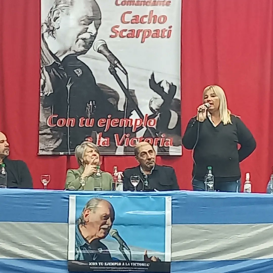 adriansalles_84's tweet photo. Homenaje a "cacho" Scarpati.
¡Con tu ejemplo a la victoria! https://t.co/yvbskGrFSg