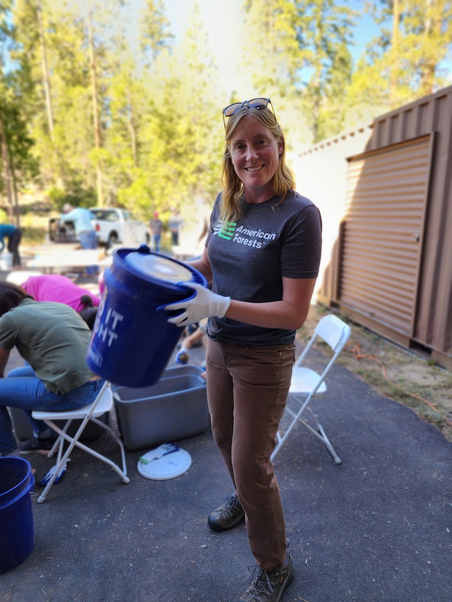 DyerDialogue's tweet photo. Well folks, #SeedSeptemeber has been fun! Looking back there are alot of good memories. We, @americanforets, hope you learned something new & that you'll be part of the movement to #SaveOurSeed! Only together, our powers combined, will we beat this wicked problem. #ActOnClimate https://t.co/BbEuZpE5Ns
