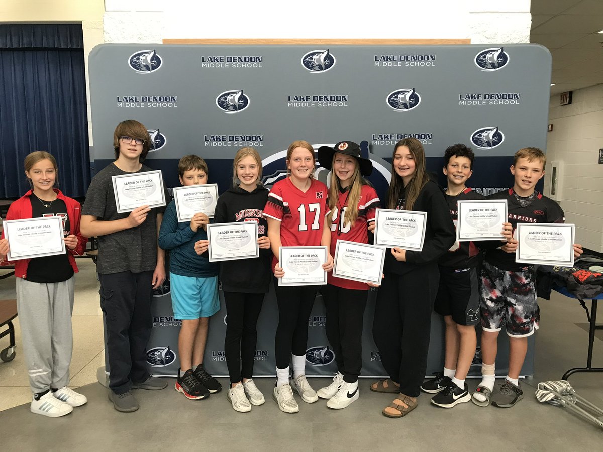 LakeDenoon's tweet photo. These 7th graders were nominated by their teachers as Leaders of the Pack this week. Thank you for for being amazing leaders! #TimberwolfWay https://t.co/Bkb1Cc2spg