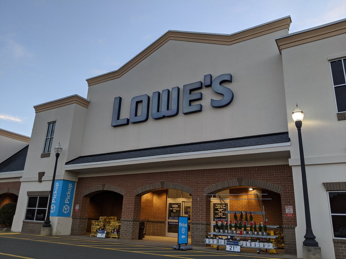 Lowe's Home Improvement is offering a $10 off $75 coupon to eligible first responders, 9-1-1 dispatchers, nurses and more valid October 21-28 with online registration. #wral
Details here: wral.com/20500038/