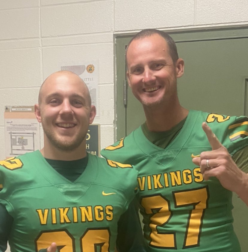 RyanHighstreet's tweet photo. Good luck @ParkviewVikings tonight at Rolla. Honored to wear my man @holden_oliver07 jersey today at school. #beparkview
@CoachSimpson5 https://t.co/jlJwBPPLXi