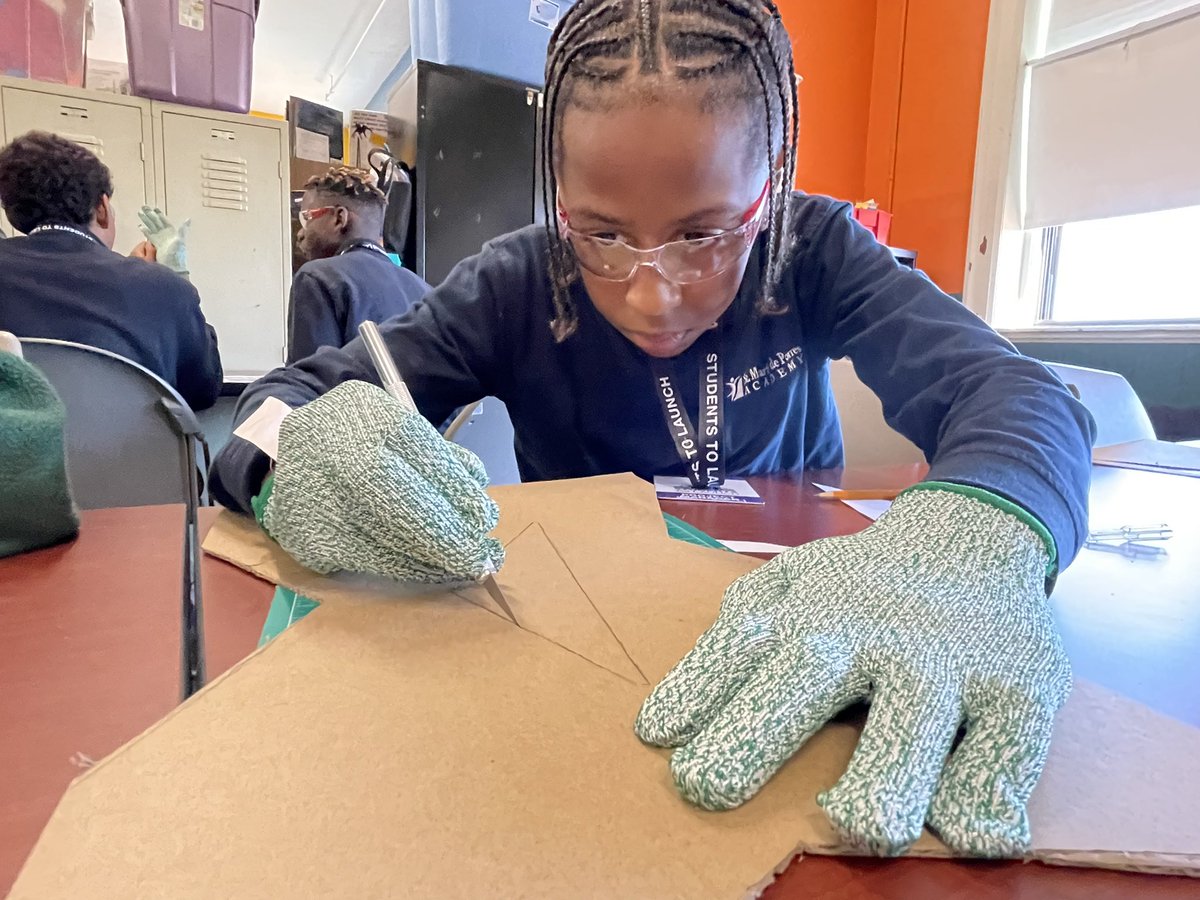 students2launch's tweet photo. Yesterday, @stmartinacademy students spent the day building and launching their own rockets at our latest S2L Hub!
#students2launch https://t.co/0ohwi3jrvT