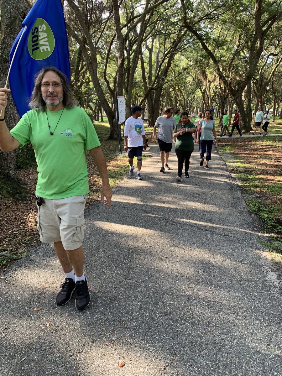 IshaUSA's tweet photo. Dedicated Earth Buddies from the Bradenton/Sarasota area showed up this past June to host a great #savesoilwalkathon. Thank you to the volunteers, participants, @CityofSarasota, &amp; to the @bradentonherald. Our thoughts are with everybody there during this difficult time. https://t.co/7KGdDkWuli