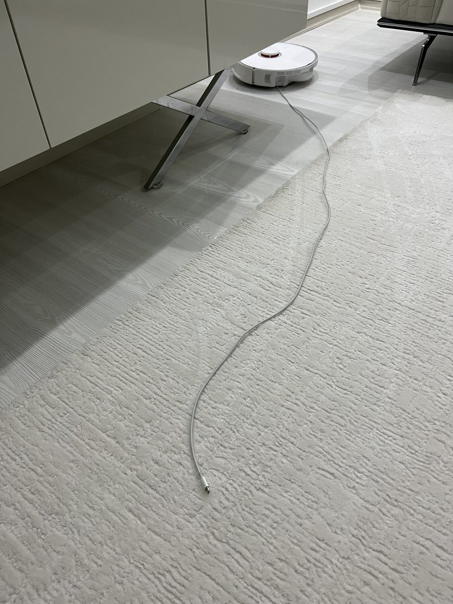 yarım saattir kablo arıyorum. sonuc: 🫣