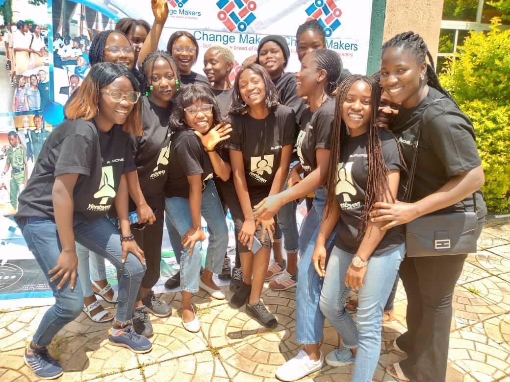 Princeponfa's tweet photo. We are committed and dedicated to raising a generation of young girls and women tech leaders.

With the @Yenbyenorg fellows at the Changemakers leadership and mentoring conference 2022.

#YenbyenFellowship https://t.co/74gEjFelxf