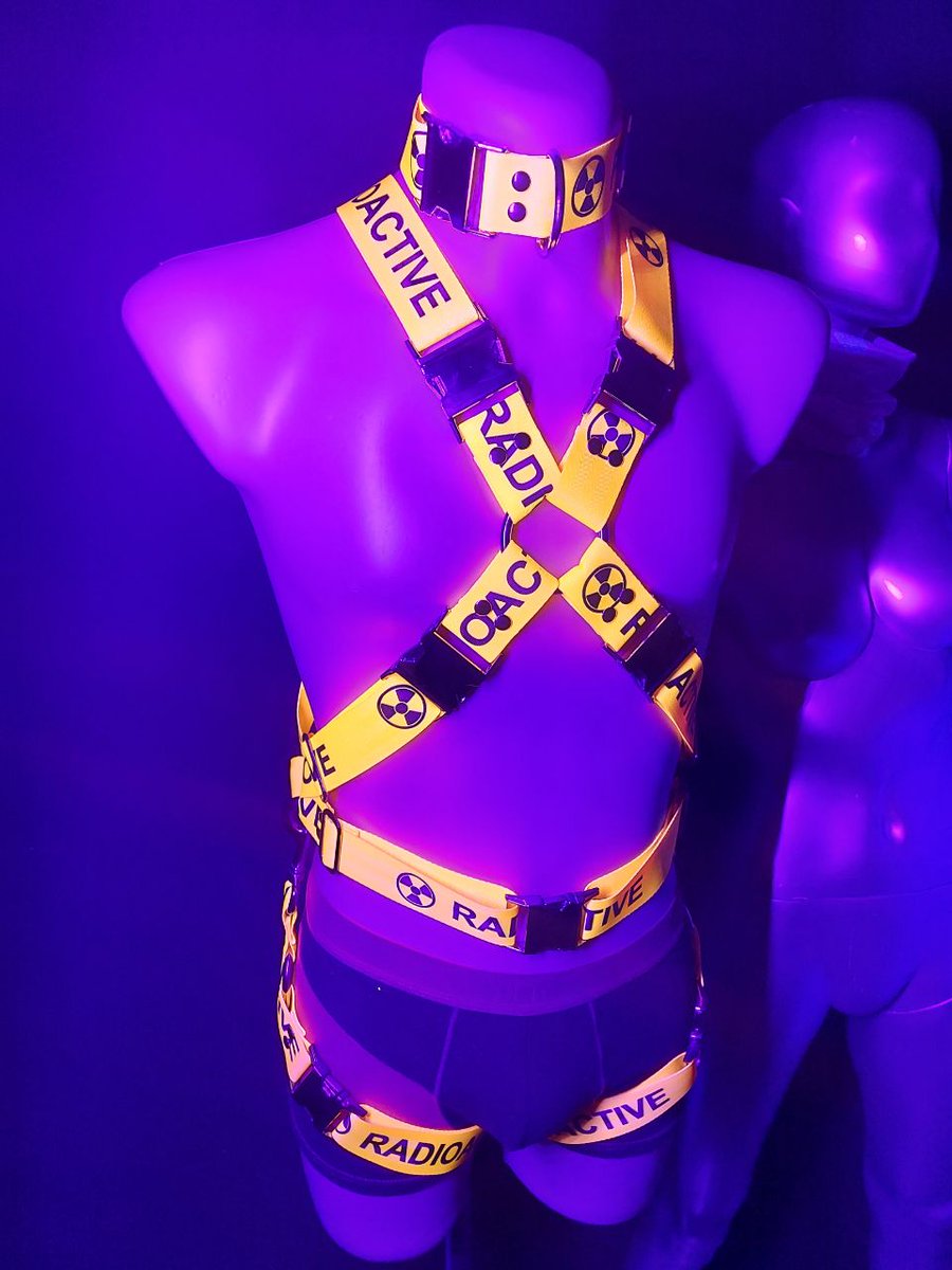 UV reactive "radioactive" X harness commission to Latvia

#harness #furry #furrycommission