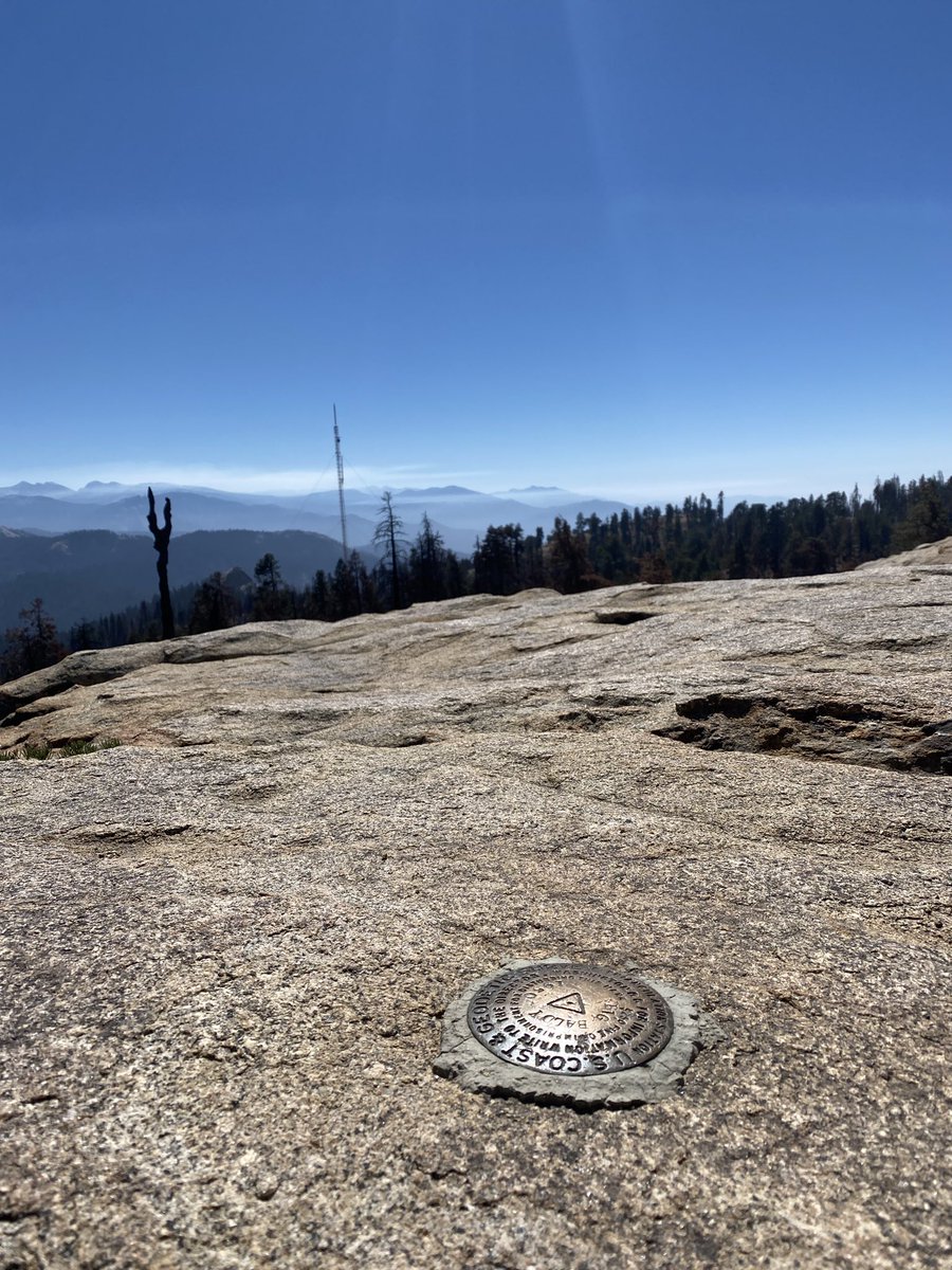 K1STG's tweet photo. Hiked out to Big Baldy (W6/SS-334) in Kings Canyon National Park (K-0046) today. Got six contacts on the summit and finished off the park activation on the trail back with 5 more contacts on #2MeterSimplex. #SOTA #POTA #hamradio https://t.co/OLiijNaDtp