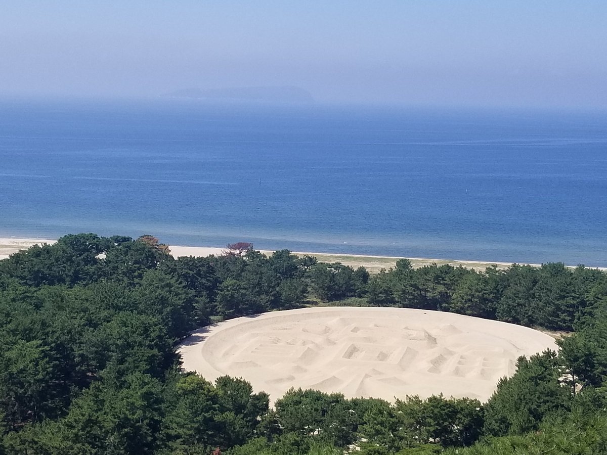 琴弾公園の銭形砂絵 日本最大級のsns映え観光情報 スナップレイス
