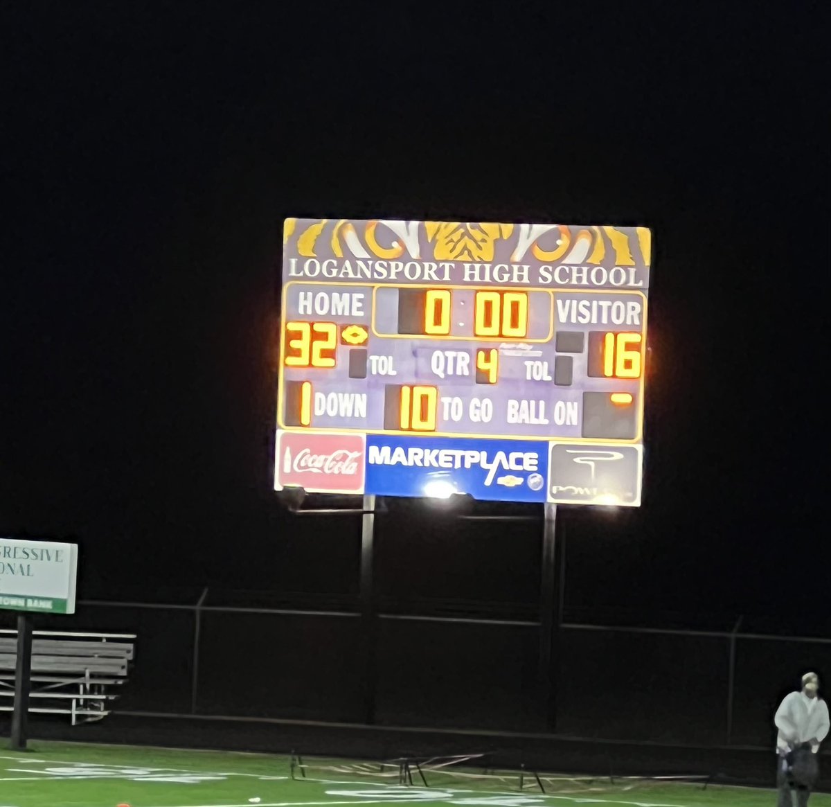 Julie Barbee tweet media