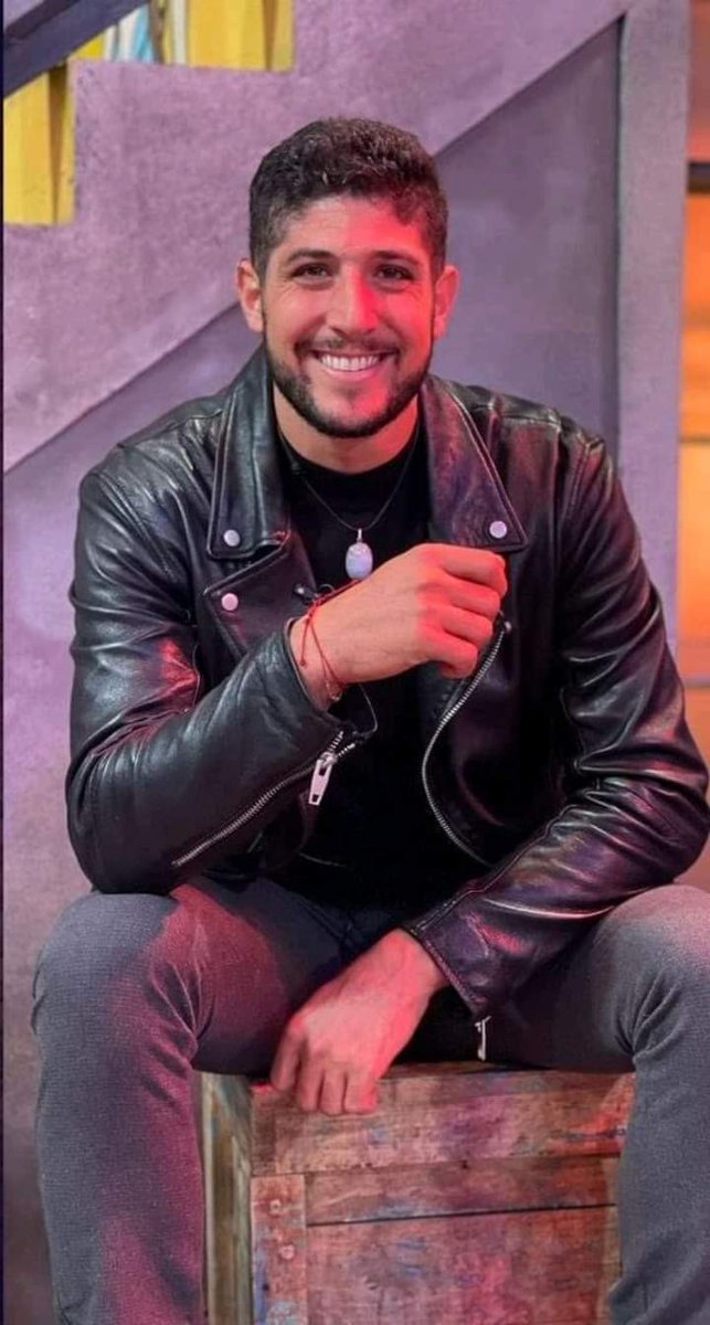 Si una final no tiene al mejor compitiendo , entonces no es final ! 
#YusefCampeonLegitimo 
Sin Yusef no es final ! 
A mí no me engañas @,tvazteca