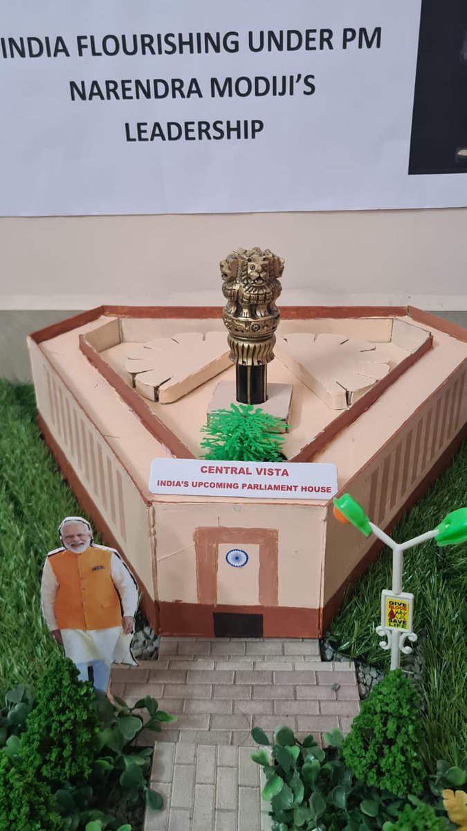 JananiJagan's tweet photo. Jai Hind!This year our Golu theme is "India's 75th Year of Independence".Remembering our Freedom fighters, celebrating flourishing India and Saluting our Great War heros who sacrifice their life to protect our borders!1/2
@PMOIndia @annamalai_k https://t.co/Pw8qcNtUlS