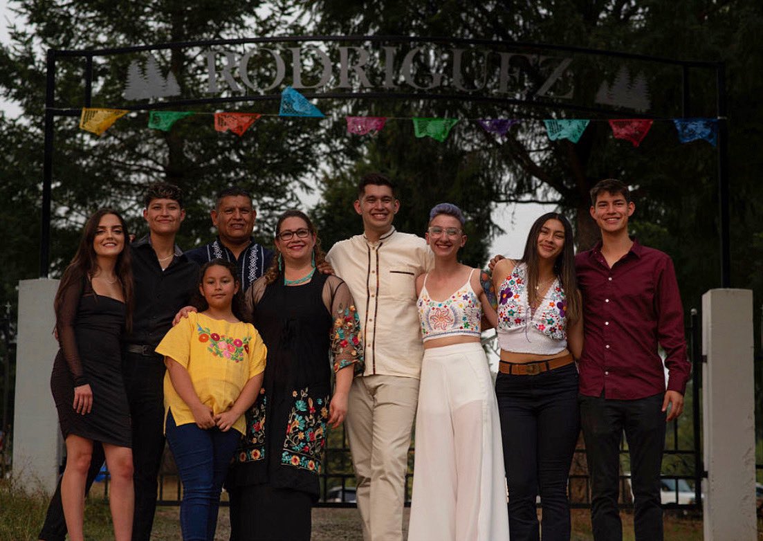 The men I love have some big ass ears 😂