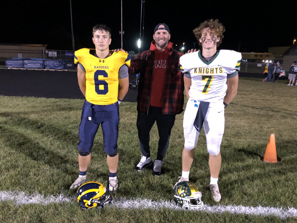 CarsonJt19's tweet photo. Thanks to Justin Rummel from @ThrowbackAthls for coming out and supporting two of your QB’s! @CarsonJt19 @BrookbankCarson 
@NEKnightsFB @DoahFootball 
#throwbackqbs
#newschoolathleteswitholdschoolattitudes
#carsonvscarson 💪 https://t.co/lT4GA6Pjjo