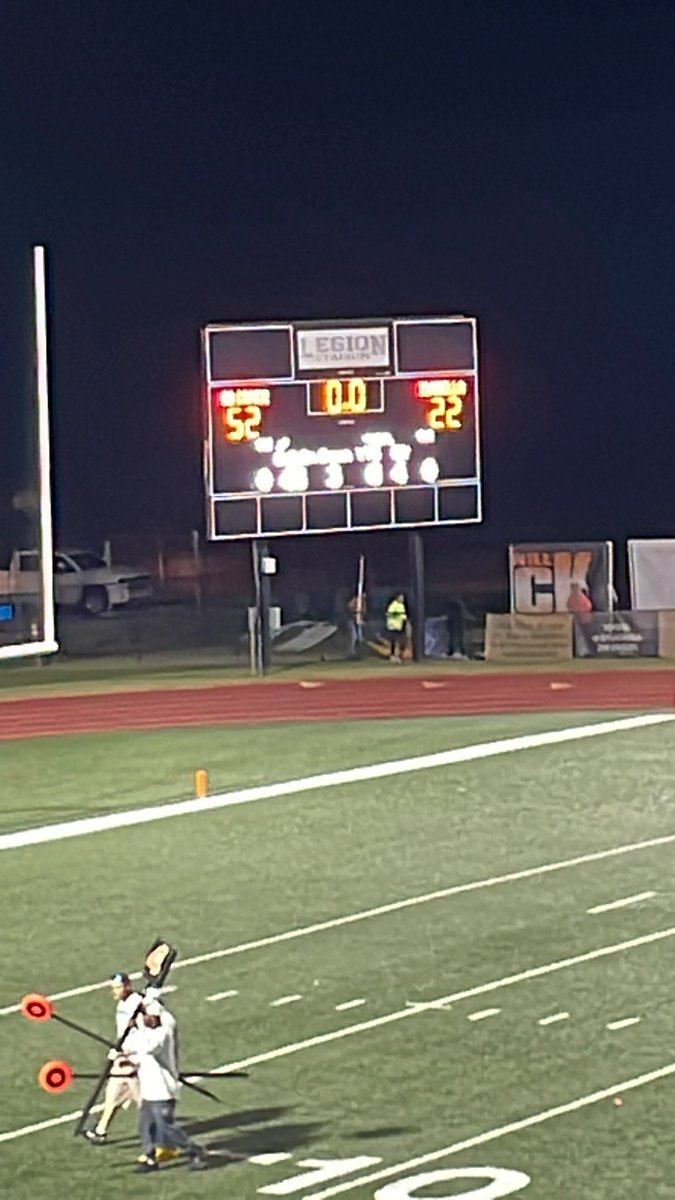 BBCMHS's tweet photo. FINAL SCORE: Comer 52- Isabella 22! GO TIGERS!! #2Afootball #FridayNightLights #EyeoftheTiger #proudofourboys https://t.co/PdichfBdPB