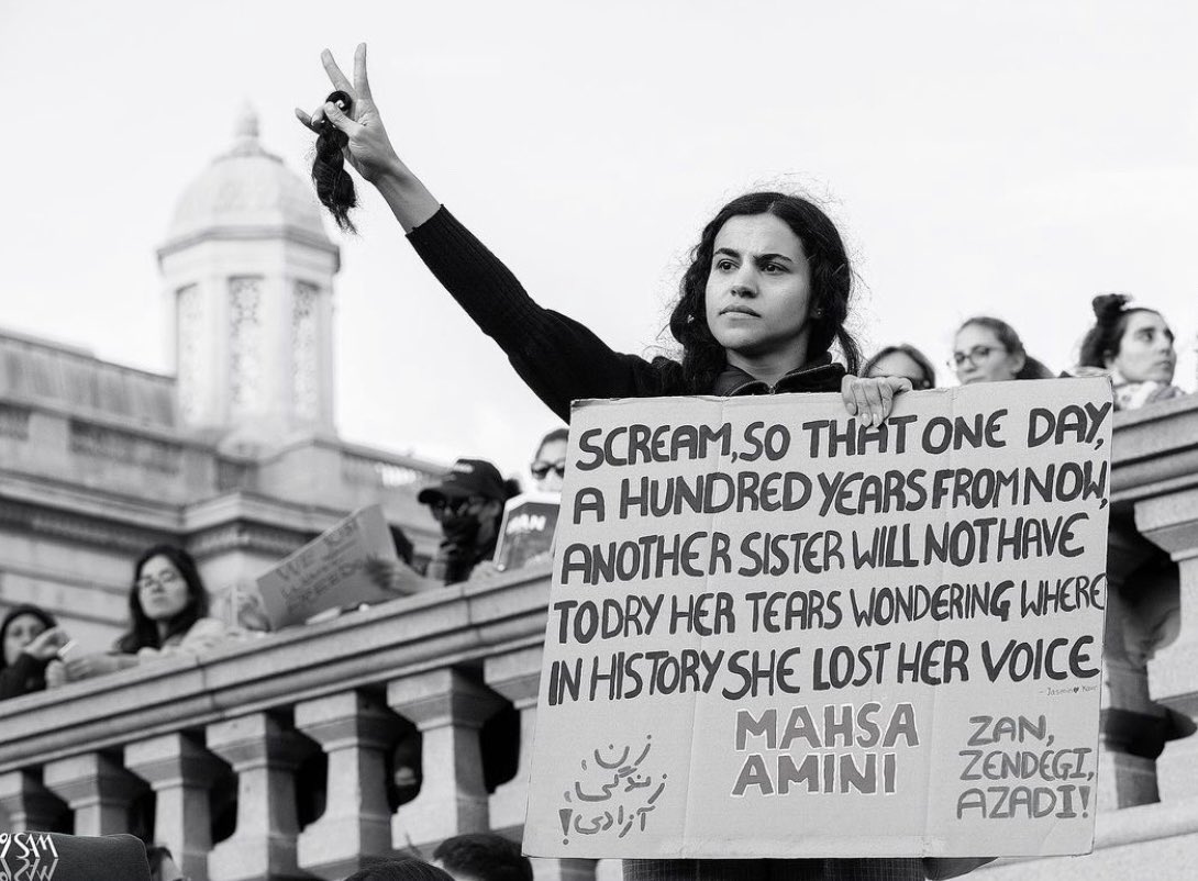 abbiegelz's tweet photo. brav·er·y
/ˈbrāv(ə)rē/
(noun) #Iran— one voice demanding basic rights, in the midst of oppression. #mashaamini

“Maybe you were born for just such a time as this.” #esther414 https://t.co/xkRSvhaCi2