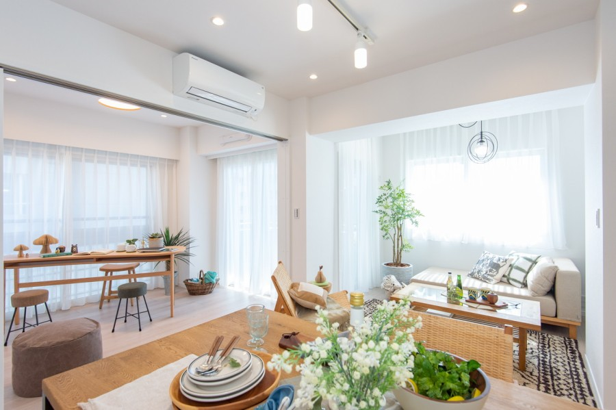JpnRealtySTARTS's tweet photo. Corner 3BR room 5min walk to #Kinshicho station.
Price: JPY65.8M ≒ USD455K ≒ EUR464K
Structure: Steel-framed RCS
Built: Jun 1993
Size: 66.1m2 / 711.49ft2
#renovation #property #realestate #JRSobuLine #TokyoMetro #SumidaWard #Tokyo #Japan #sale https://t.co/TUbqLgXLg4