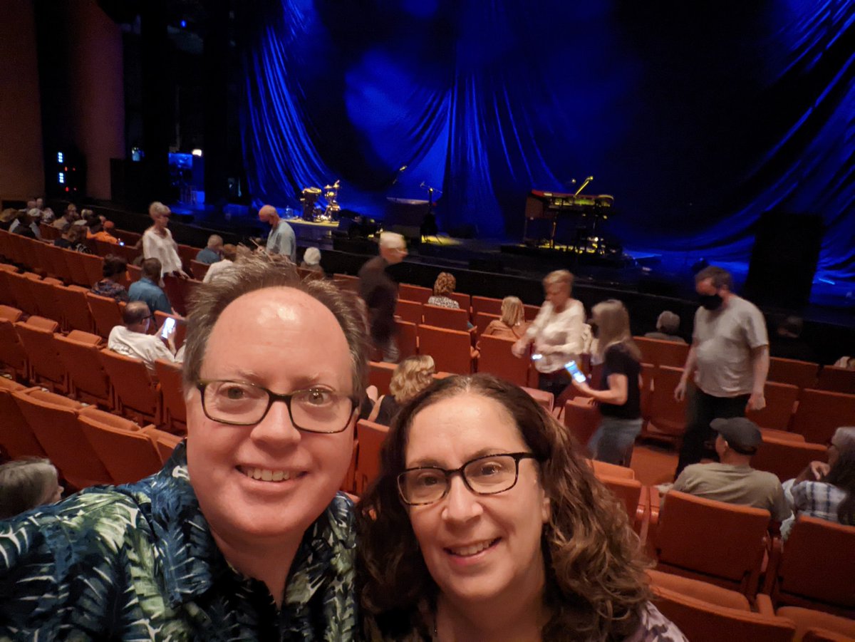 ericmj1's tweet photo. Bonnie Raitt and Marc Cohn! https://t.co/r3I2l50JgB