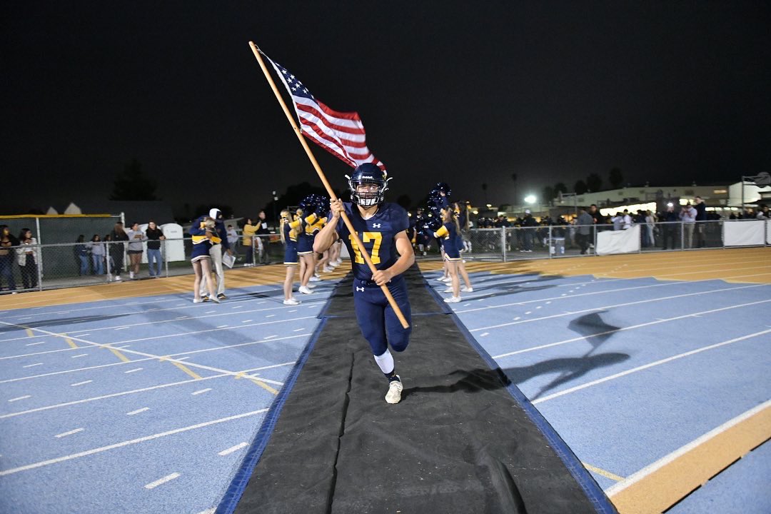 #17strong such an honor for him to be wearing this jersey @tannerquaresma12  @raphotos_ray @17_strong <a href="/AGHSathletics/">AGHSathletics</a> @JBaileySMSports