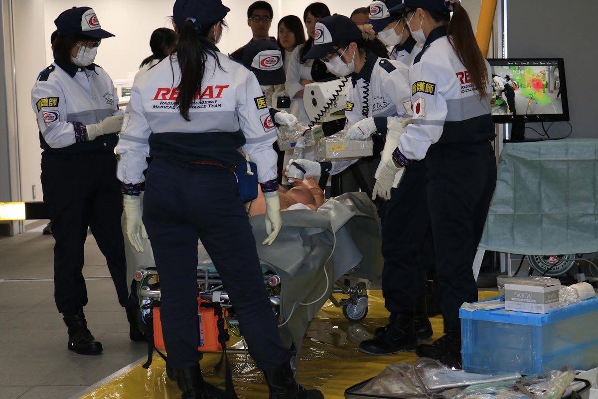 chachachasai's tweet photo. 【三茶CBRNレスキュー2022】
また、放射線医学研究所緊急被ばく医療チーム(REMAT)の方々にもご協力頂きます!
※画像はイメージです。
#NBC #テロ対策 #REMAT #三茶祭 #日大 #日本大学 #危機管理学部 #スポーツ科学部 #三軒茶屋キャンパス #学園祭 https://t.co/j6GPUwWn5t