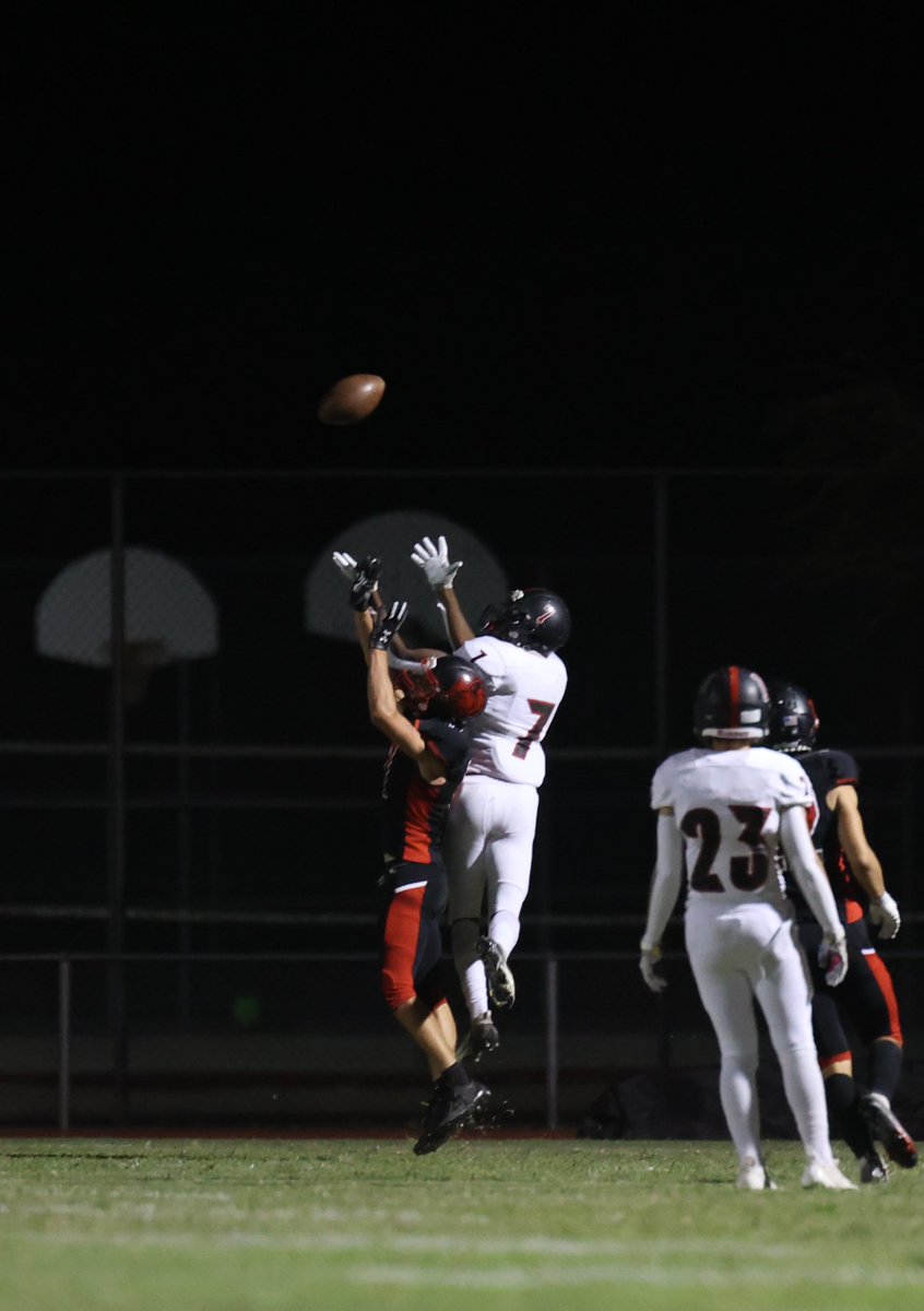 After a fumble recovery deep on the Coyotes side of the field. Maricopa scores on a pass to Kyree Washington. 

We’re all tied up at 14. 
5:24 left in 1H. 

<a href="/JOCombsUSD/">J.O. Combs Unified School District</a> <a href="/CombsHighSchool/">Combs High School</a> <a href="/CombsNewsMedia/">Combs News Media</a> <a href="/AZPreps365/">AZPreps365</a>
