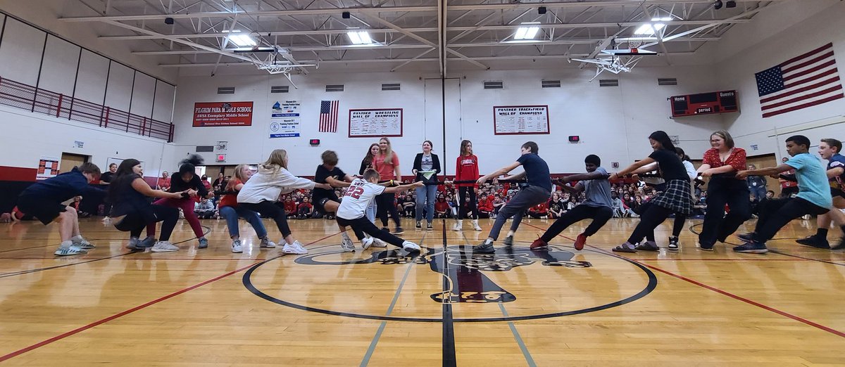 Mrs_Jaskie's tweet photo. What an incredible community we have at @PPMS_SDE
Student Senate held a fabulous assembly today followed up with a social after school. Doesn't get much better. β€οΈβ«οΈβͺοΈ
@ElmbrookSchools #WeRPPMS #community #teacherswon https://t.co/9Zmi8eRQGk