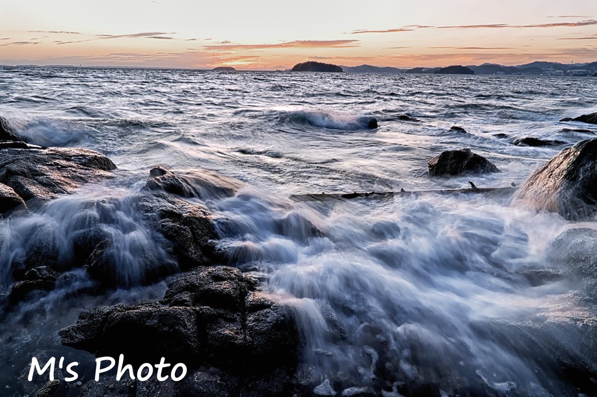 houwakougyou's tweet photo. 📷2022,09,24
ー オーバーラップの様に/ #風景 ー
- Like an overlap/ #Landscape -
#Sea #OceanView #Wave #WaveSpray #ReefZone #EveningScene #Nature
#LandscapePhotography #seascape_captures #landscapecaptures #coastalphotography
#Nikon #D780 #SIGMA
#Rawtherapee #GIMP #Nikcollection https://t.co/lAvhXEHMdc