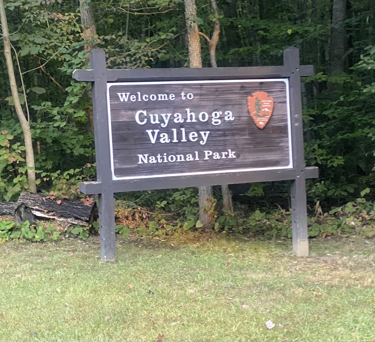 lessofme330's tweet photo. Highlights from #CVNP and a side trip to Edgewater Beach on Lake Erie for sunset. #sisterweekend 1/3 https://t.co/jeCBlQ7EAE
