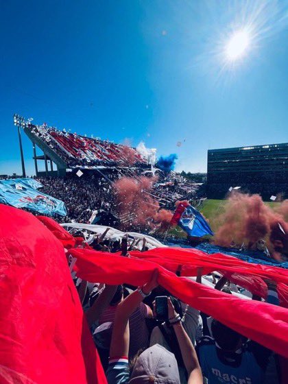 2en4dias's tweet photo. ¡¡Hoy juega el más grande!!🔵⚪️🔴 https://t.co/9M0yx8xU5b