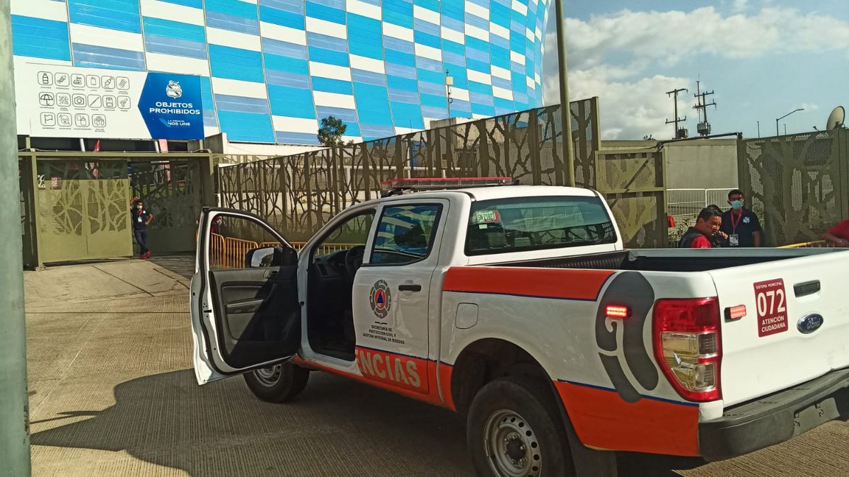 SSC_Pue's tweet photo. #Entérate 🗣️ | Previo al partido a disputarse esta noche en el #EstadioCuauhtémoc 🏟️, implementamos diversos operativos para salvaguardar a las y los asistentes.
🐕🦺 Grupo K9.
🚔 Tránsito Municipal.
👮 Policía Municipal Preventiva.
👩🚒 Protección Civil.
#ContigYConRumbo ➡️ https://t.co/6kJeq3Fg0m