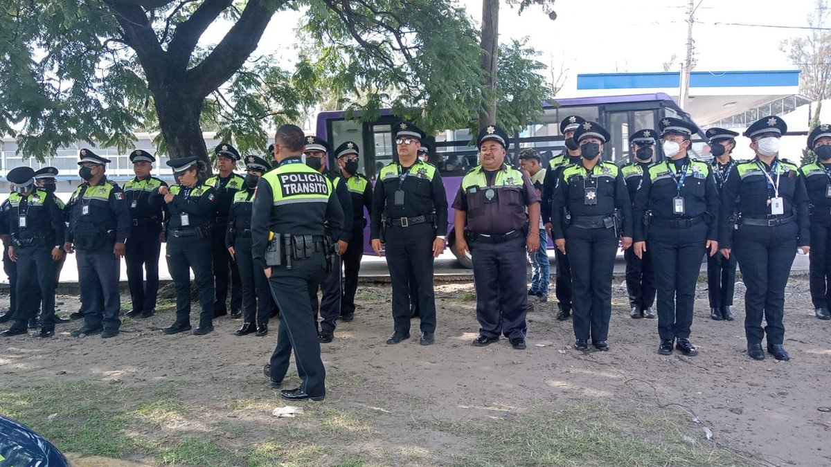 SSC_Pue's tweet photo. #Entérate 🗣️ | Previo al partido a disputarse esta noche en el #EstadioCuauhtémoc 🏟️, implementamos diversos operativos para salvaguardar a las y los asistentes.
🐕🦺 Grupo K9.
🚔 Tránsito Municipal.
👮 Policía Municipal Preventiva.
👩🚒 Protección Civil.
#ContigYConRumbo ➡️ https://t.co/6kJeq3Fg0m