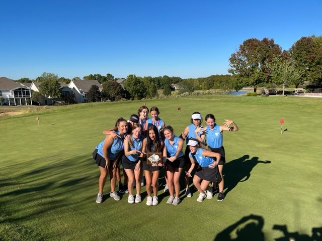 FHHLadyViksGolf's tweet photo. Rounding out our regular season w/ 4 medalists &amp; a 2nd Place team finish @ GAC JV Viking Challenge! Lots of great rounds today from all 11 (yep, started 11) Vikings!
Jillian B - 9th
@mhyatt29 - 7th
Claire Ohms - 2nd
@MeganReddy10 - 1st!
#unmatcHed #proudcoaches #hardworkpaidoff https://t.co/FHh15H96vy