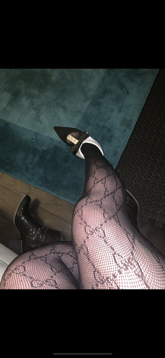 GoddessBella10's tweet photo. One of my piggy’s bother me these Gucci tights what do all my potential subs think? #HocusPocus2 #feet #feetfethish #legs #nsfw #Subs #findom #pay #paypags #bdsm #party #Trump2024 #sexy #dress #shoes https://t.co/k6YJqa40lV