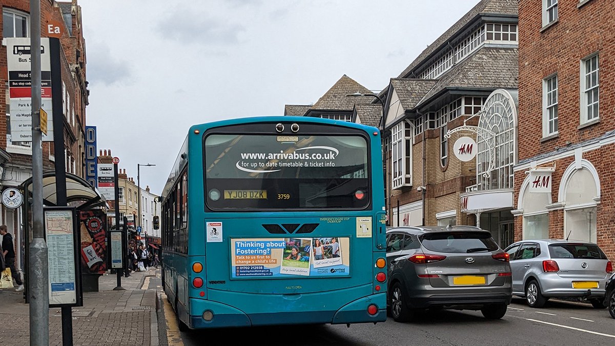 WillsBusSpot's tweet photo. #Loanday 30/09/22
Currently on loan to Arriva Colchester from Arriva Southend to cover for a vehicle shortage is VDL SB200 Wright Pulsar 3759 - YJ08 DZK and is pictured in Colchester this afternoon. https://t.co/dnBdo5GmXS