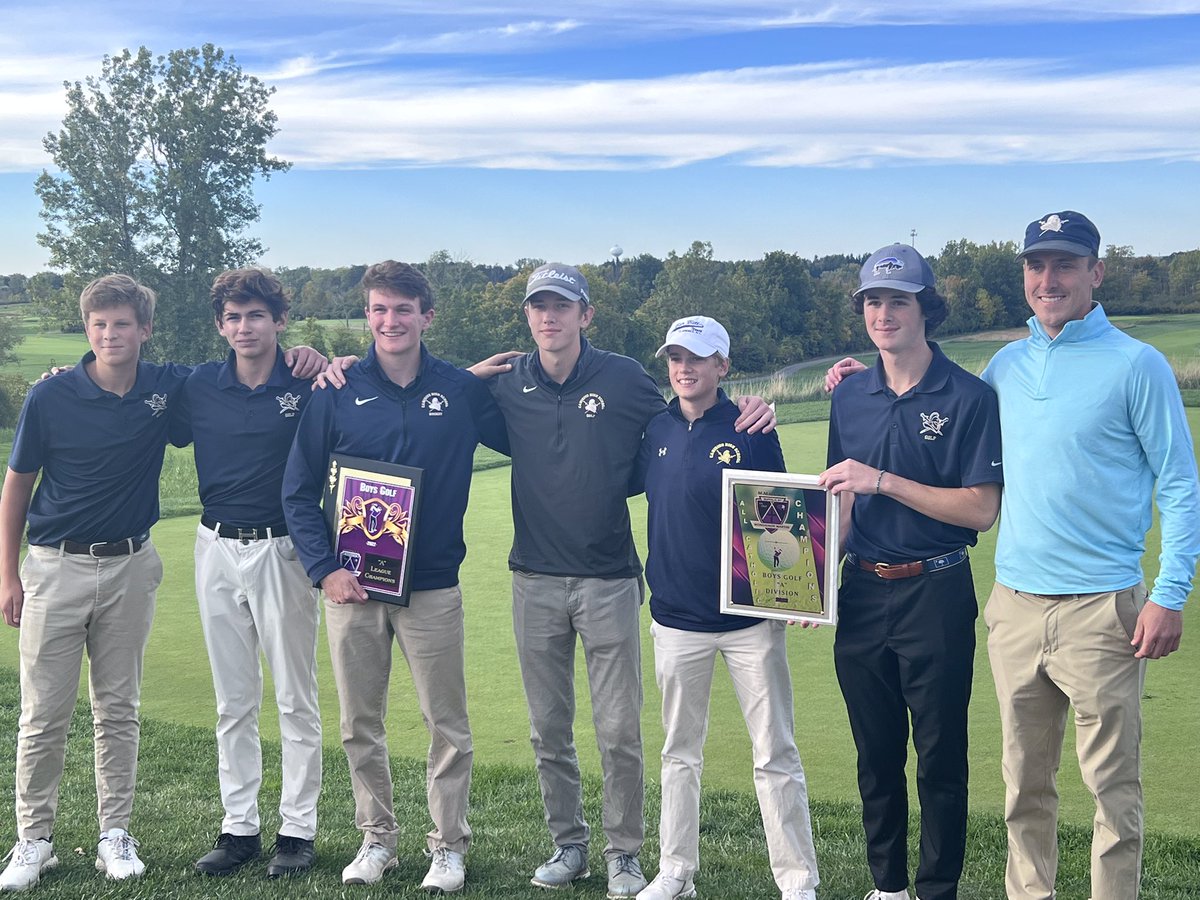 Congratulations to Canisius and St. Mary’s golf teams who shared themAll-Catholic Golf Championship at Harvest Hills, each shooting a 203.  Canisius is also the Division A regular season champion.