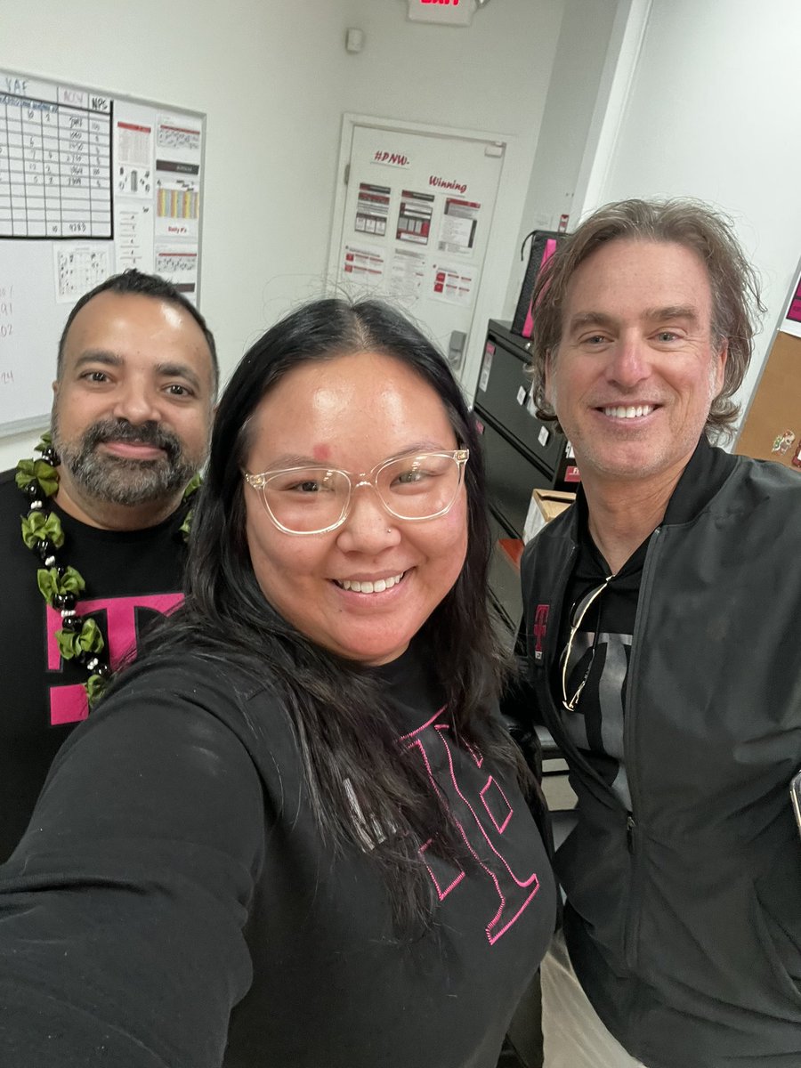 Happy Aloha Friday Twitter Ohana! We had the opportunity to host a town hall at our Salt Lake location with all of our Hawai’i RSMs and our guest <a href="/rwashley1/">Rob Ashley</a> &amp; <a href="/arunramchan/">Arun</a>🤙🏽 #hicentral