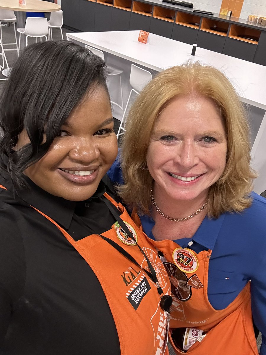 kiaLaneHD's tweet photo. What an amazing week of learning, with some inspirational leaders. Every ASM in this group is next level. Extremely excited for the future and the development of our next leaders!!! #AsmAdvanceFundamental #Peersforlife #BuildingNetwork https://t.co/Llgm9UgWGn