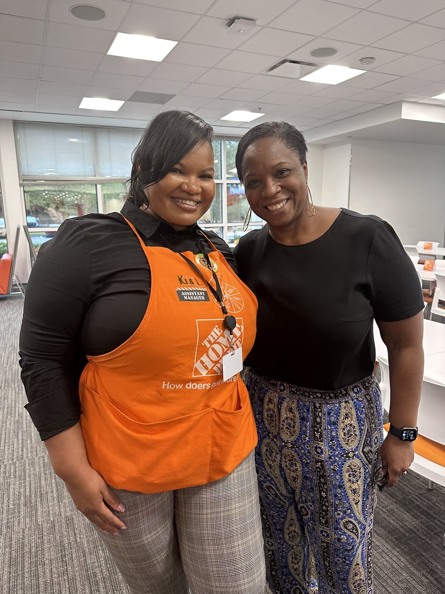 kiaLaneHD's tweet photo. What an amazing week of learning, with some inspirational leaders. Every ASM in this group is next level. Extremely excited for the future and the development of our next leaders!!! #AsmAdvanceFundamental #Peersforlife #BuildingNetwork https://t.co/Llgm9UgWGn