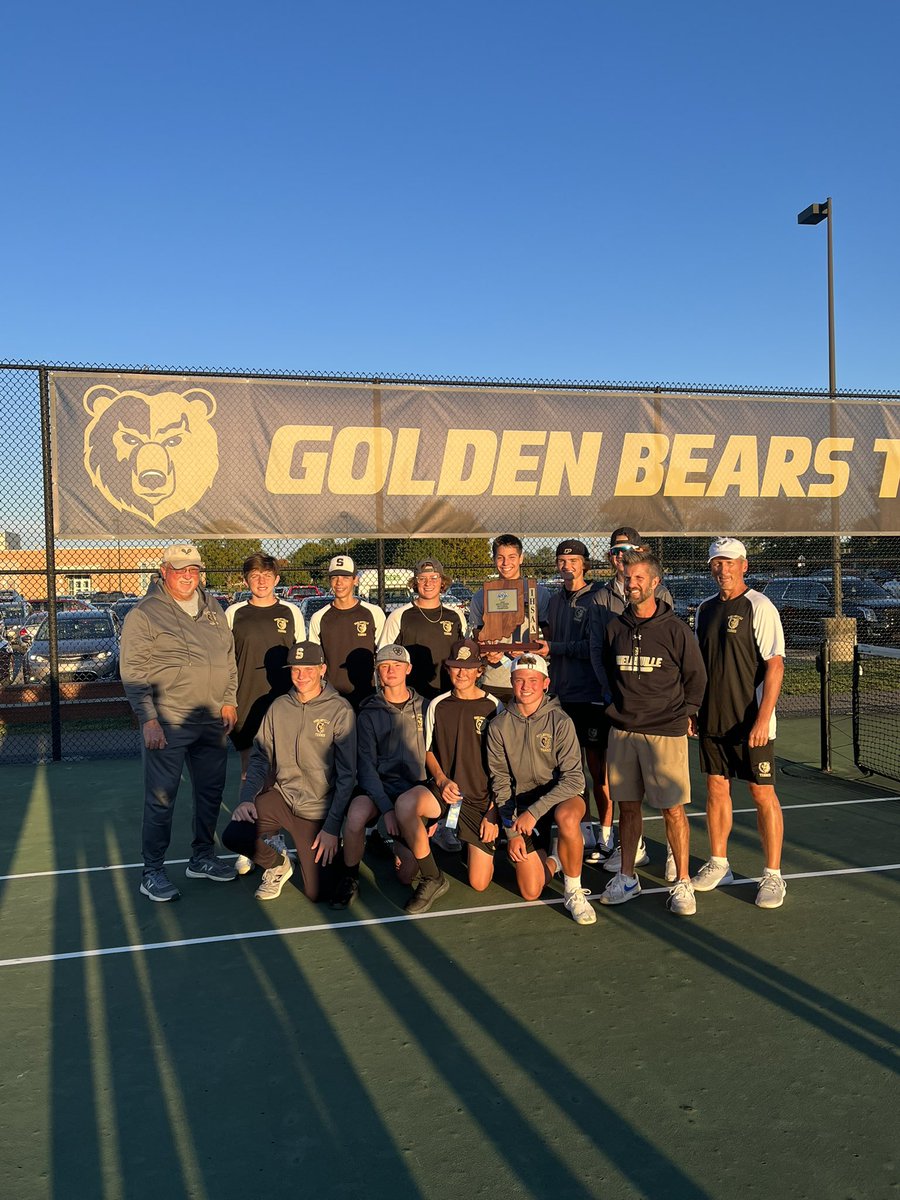 SHSGoldenBears's tweet photo. Boys tennis is your 2022 Sectional Champions!! Great job Bears!!! @SHSTennisGB https://t.co/otH6ZOUrlq